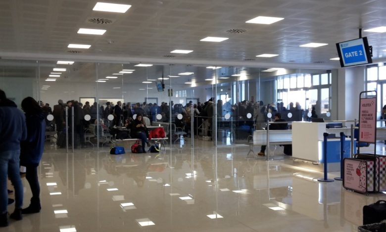 ETIAS 2026'nın son çeyreğinde başlıyor: geçiş dönemi nasıl işleyecek 1 Pasaport ve dizüstü bilgisayarla online seyahat izni başvurusu
