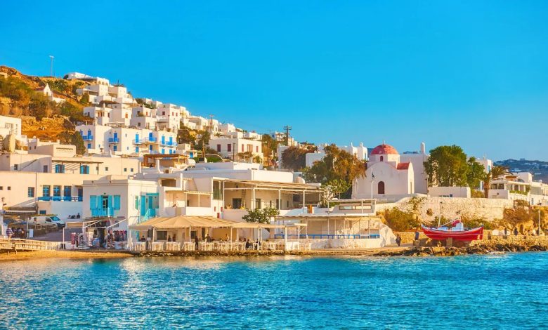 Mikonos’a gidenlerin çoğu bunları bilmiyor! Adada yapılacak 12 unutulmaz şey 1 Mikonos denildiğinde akla ilk olarak hareketli plajlar, lüks mekanlar ve sabaha kadar süren eğlence geliyor